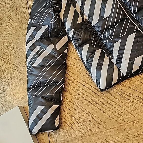 Puffer jacket Black And White size 6 NWT Superdry - Picture 3 of 10